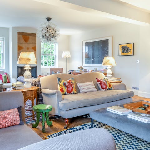 Make the most out of the open-plan living space