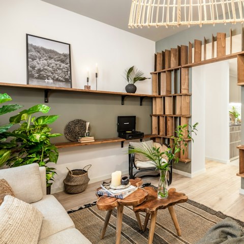Spin a few records and enjoy a bottle of natural wine with your loved ones