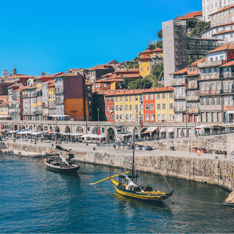 Explore the wonderful city of Porto from your location in the Bolhão area
