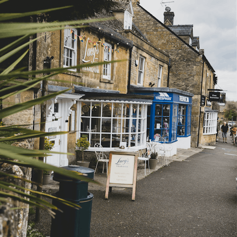 Spend the day in Stow-on-the-Wold, 5 miles away