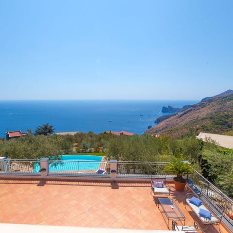 Enjoy stunning sea vistas from your rooftop terrace