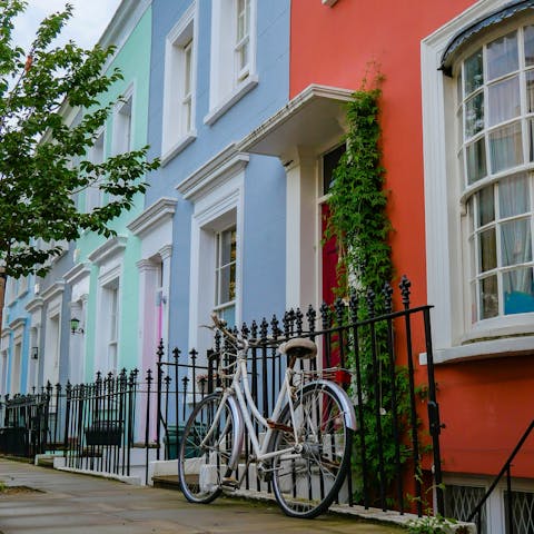 Be inspired while exploring the colourful streets of Notting Hill