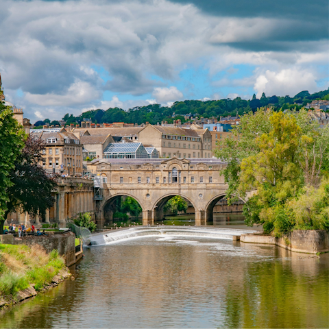 Stay a fifteen-minute walk from the centre of Bath