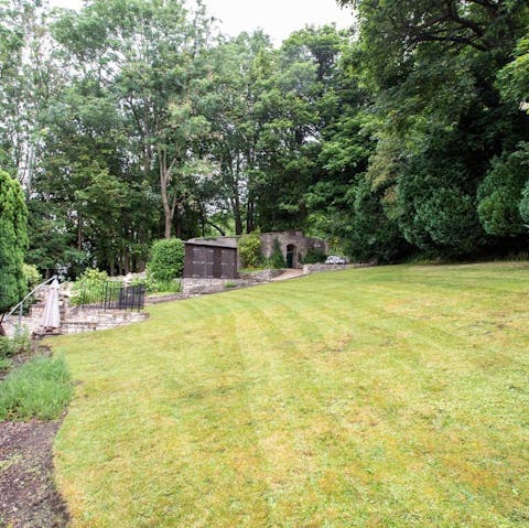 Relax in the spacious garden