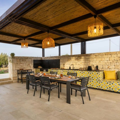 Cook up a storm in the outdoor kitchen