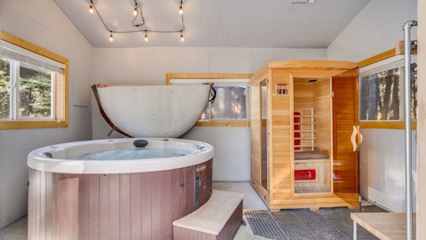 Enjoy complete relaxation in the hot tub