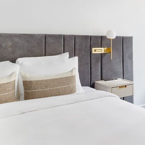 Sleep well in the comfortable bed