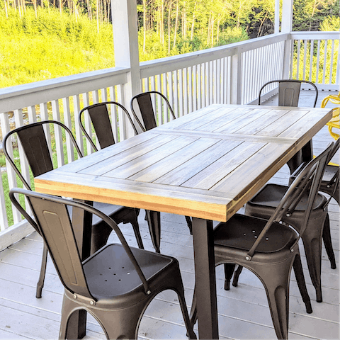 Cook up a storm and dine alfesco on the upper terrace