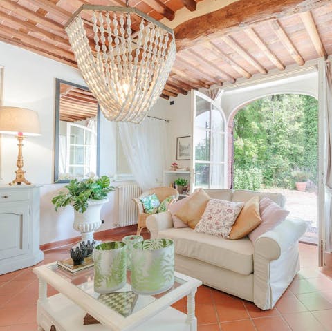 Guests said the host was welcoming, helpful, and always available to answer any questions.