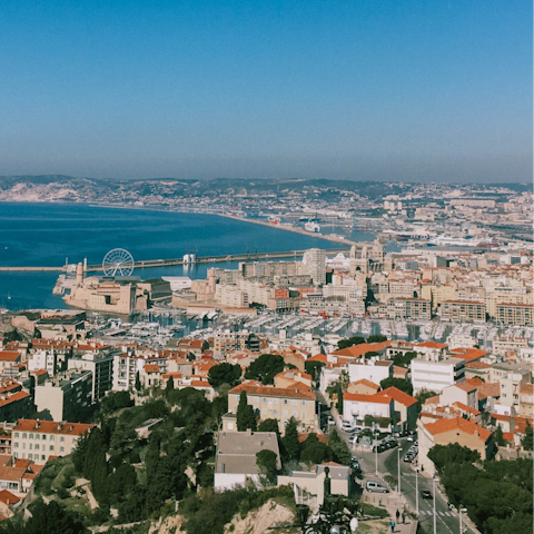 Stay next to Marseille’s Vieux Port