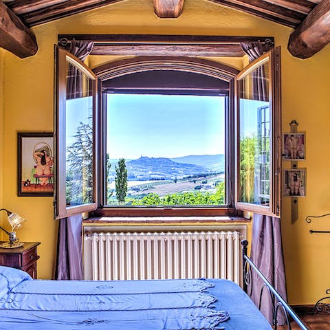 Wake up to stunning country views