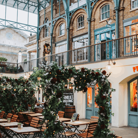 Stay in the heart of London, five minutes from Covent Garden