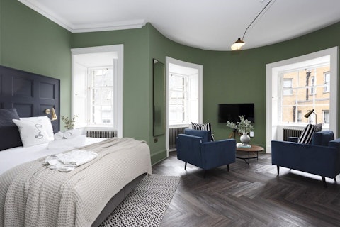 Sleep and unwind in one well-designed Georgian space