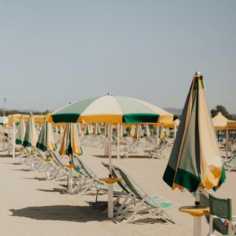Enjoy lazy days on Viareggio beach – a short drive away