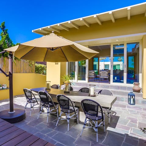 Serve up a delicious alfresco dinner outside on the terrace