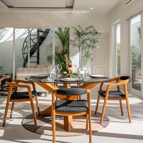 Hire a private chef to cook up delicious meals