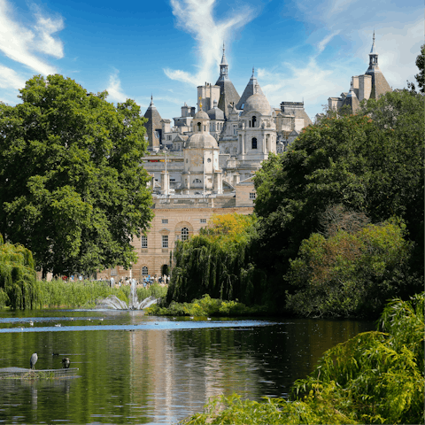 Wander the walkways of nearby Hyde Park