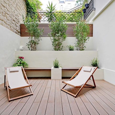 Relax on the private terrace with a glass of Champagne