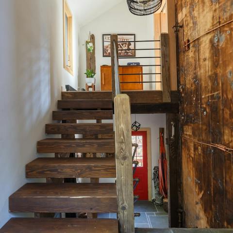 Cosy, rustic architecture harks to the home's willowy past