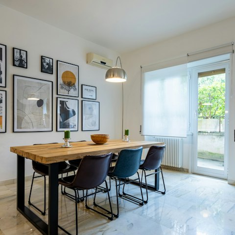 Wind down the day over a homecooked meal at the dining table