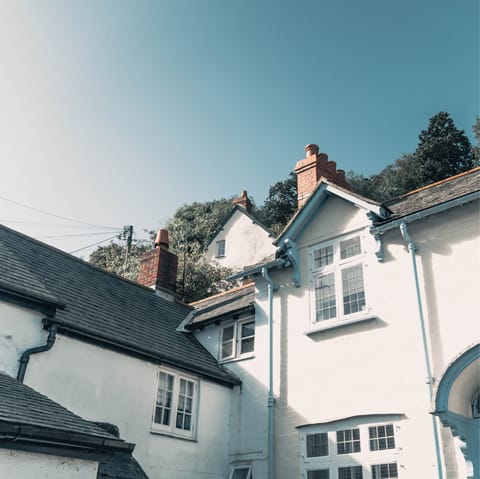 Make the five-minute walk to the centre of Woolacombe for all of its seaside pubs, shops, cafes, and more