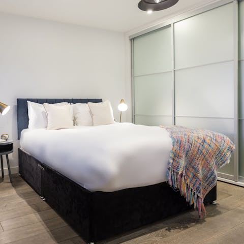Wake up in the comfortable bedrooms feeling rested and ready for another day of London sightseeing