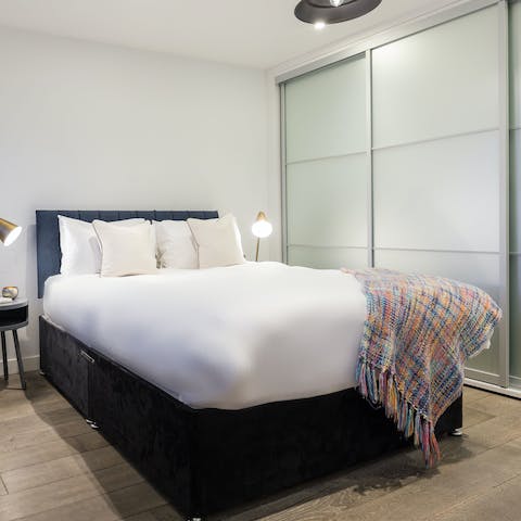 Wake up in the comfortable bedrooms feeling rested and ready for another day of London sightseeing