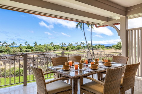 Start your morning with a scenic breakfast on the shaded lanai