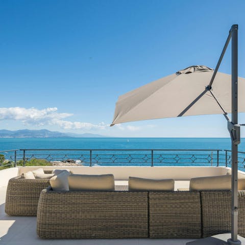 Savour spectacular sea views from the sunny roof terrace