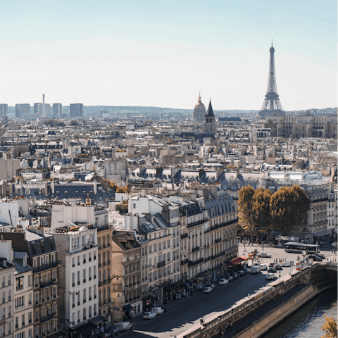 Stay within a short walk from the iconic L'Arc de Triomphe