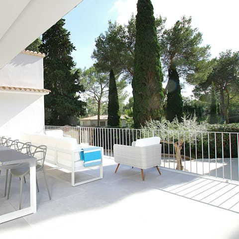 Find the perfect spot for refreshing evening drinks on the balcony