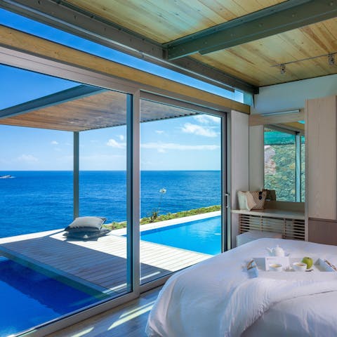 Wake up to jaw-dropping views from any of the four en-suite bedrooms