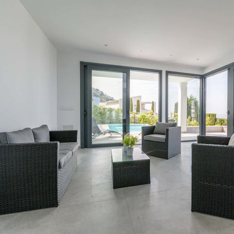 Hang out in the bright sitting room with an ice-cold drink in hand