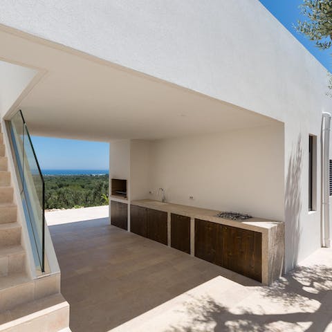 Whip up some delicious barbecues in the handy outdoor kitchen