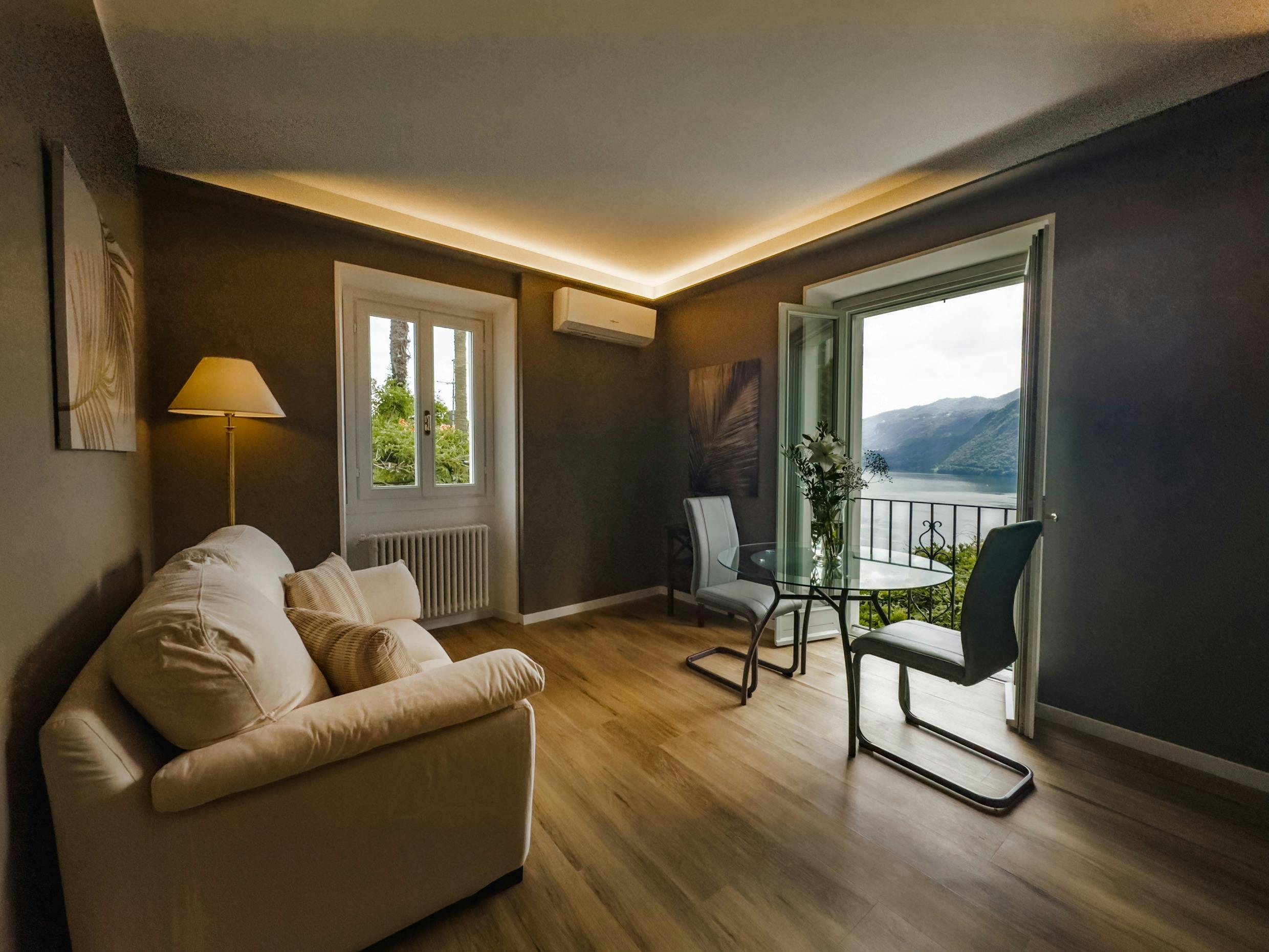 Romance in Lake Orta