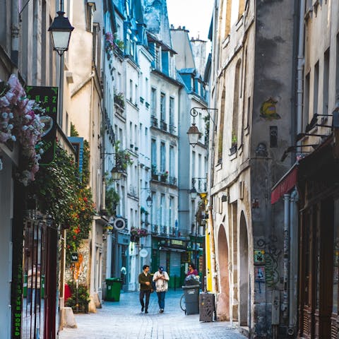 Explore the heart of vibrant Marais on your doorstep, including its many galleries