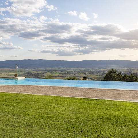 Feel inspired by the incredible views while swimming in the pool