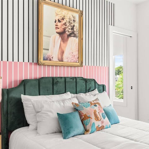 Fall asleep in the Dolly Suite with the buzz of Nashville's music scene in your head