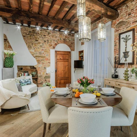 Relax with evening drinks at home or wander to a local bar