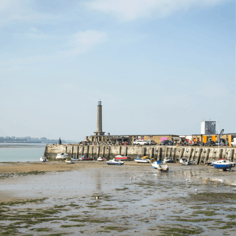 Stay in Margate, a short walk from Walpole Bay