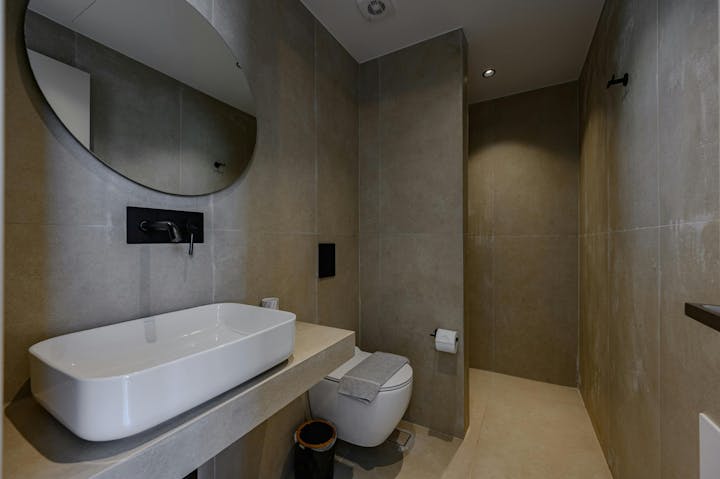 Bathroom photo