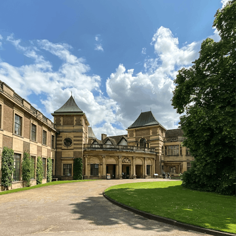 Stroll around Eltham Palace, a thirty-minute walk away