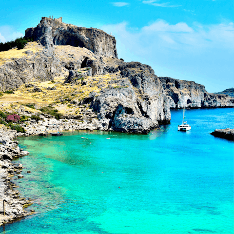 Dive into azure waters – the sea is only 150 metres away