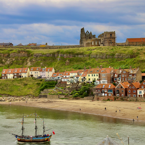 Stroll down to the seafront in five minutes