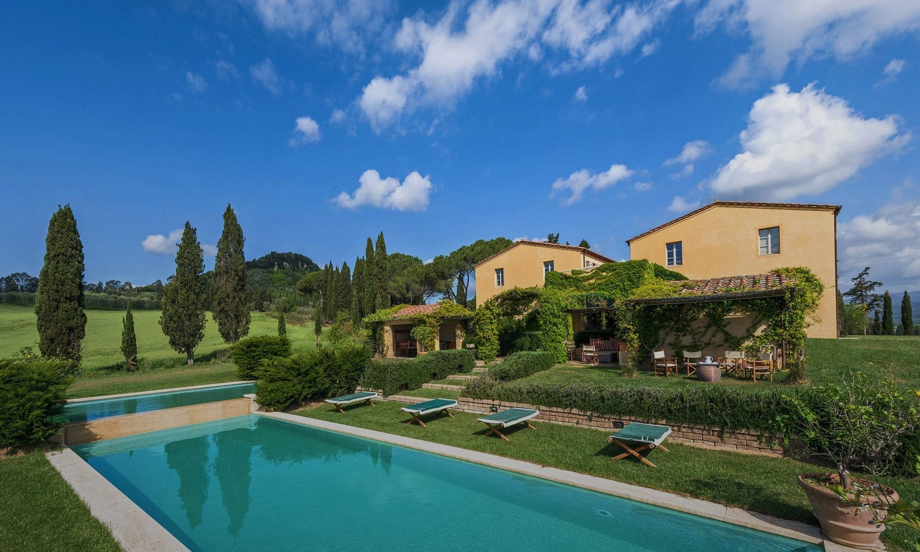 A Sunny Tuscany