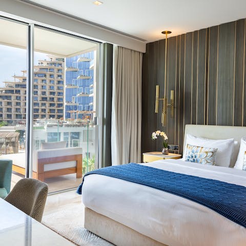 Open the balcony doors and savour the refreshing spirit of the ocean