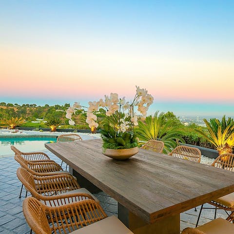 Treat your group to a beautiful meal prepared by a private chef