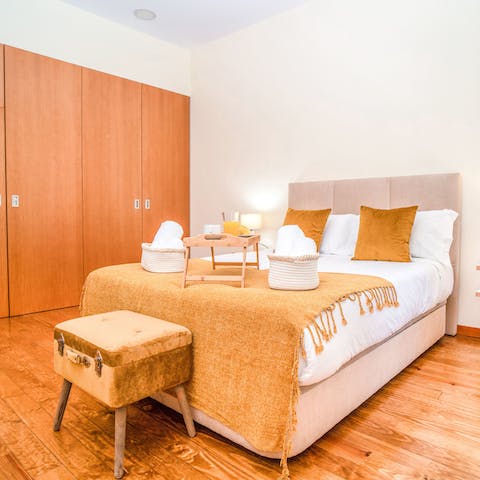 Appreciate the elegant design that preserves the clean and uncluttered look