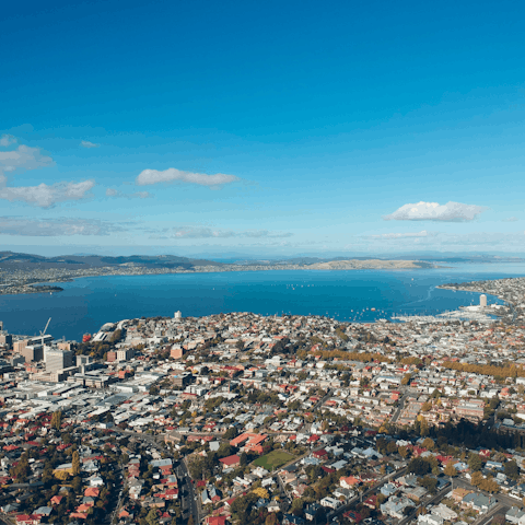 Discover the stunning seaside city of Hobart