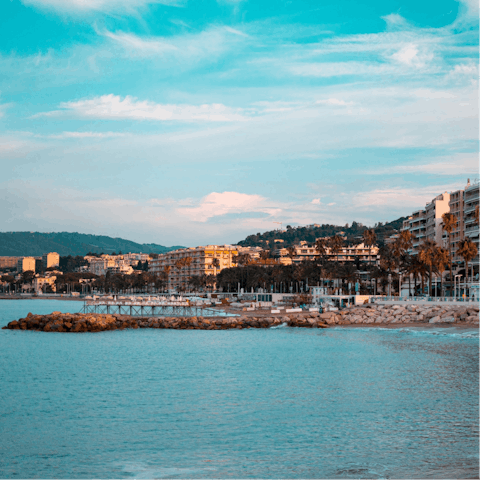 Walk ten minutes to La Croisette and its beaches